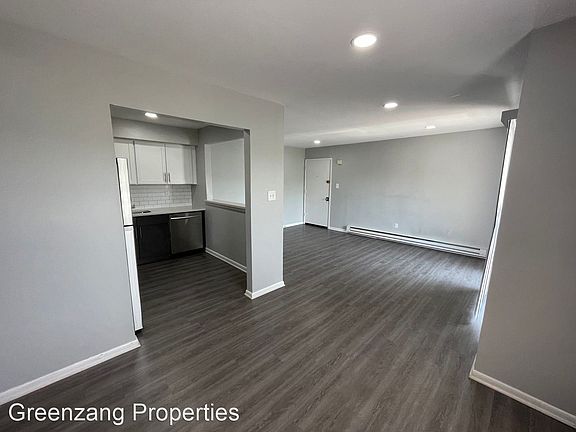 5th image of 620-640 W Brookdale St #7