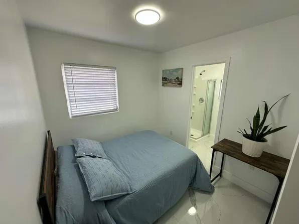 (undisclosed Address), Hollywood, FL 33020