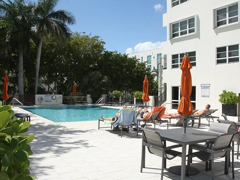 340 Sunset Dr #610 — Photo 19