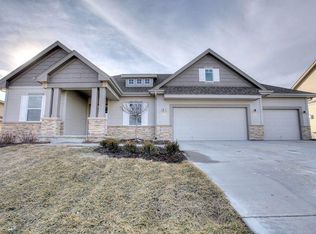 19 Balsam St, Council Bluffs, IA 51503