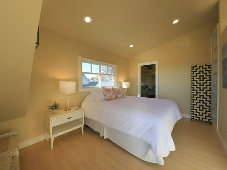 1258A S I St — Photo 11