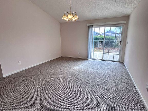 3rd image of 4347 Amberbrook Ct