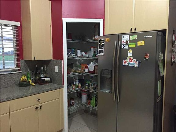 3rd image of 3363 NE 11th Dr