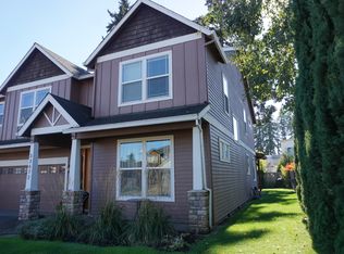 33672 SE June Ln, Scappoose, OR 97056