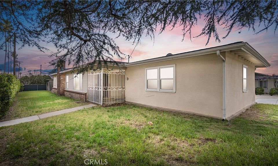 1st image of 16489 Ivy Ave