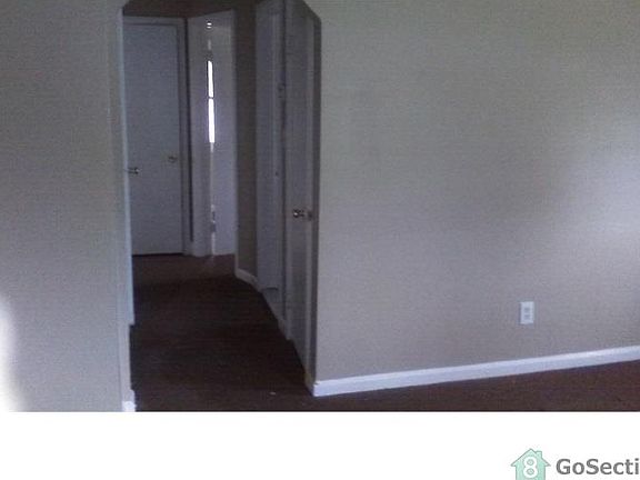 5th image of 2154 Calvin Ave
