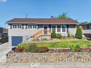 727 E 20th St, The Dalles, OR 97058