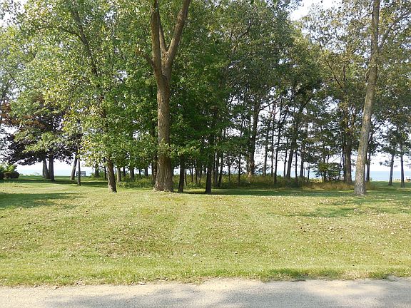 5th image of 16430 Timber Ln