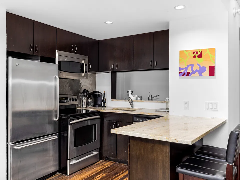 45 Tudor City Pl #1018
