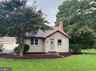 24 Oak St, Cambridge, MD 21613