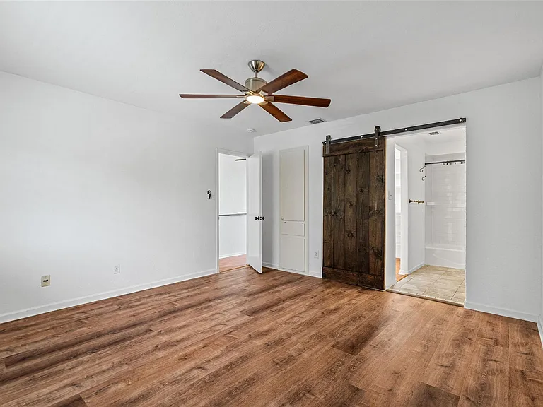 1504 Bridgeway Dr #B — Photo 18