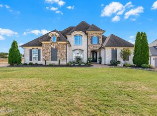 24 Swanbourne Cv, Jackson, TN 38305
