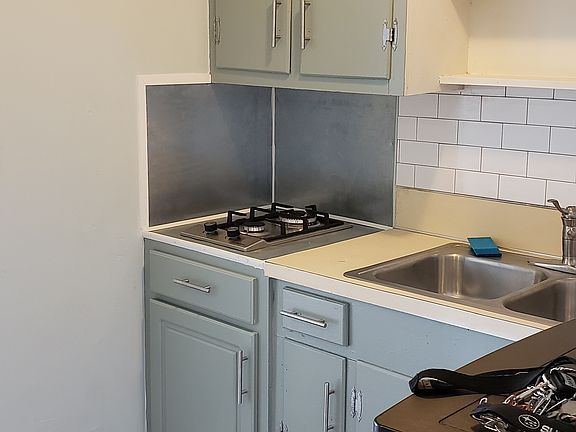 5th image of 207 Garrison Dr #8
