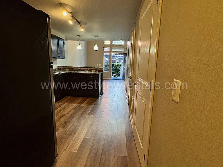 1010 Railroad Ave — Photo 265
