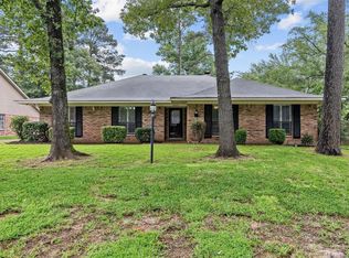 10019 Commander Dr, Shreveport, LA 71106