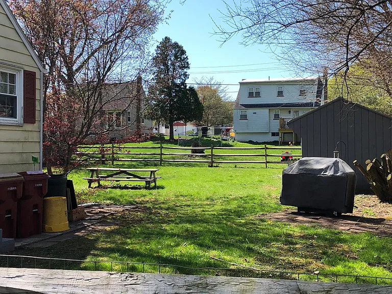 522 Old Mill Rd — Photo 4