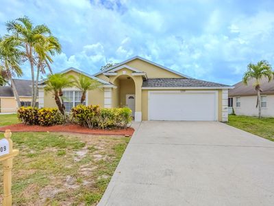 1209 Hatteras Circle, Greenacres, FL, 33413