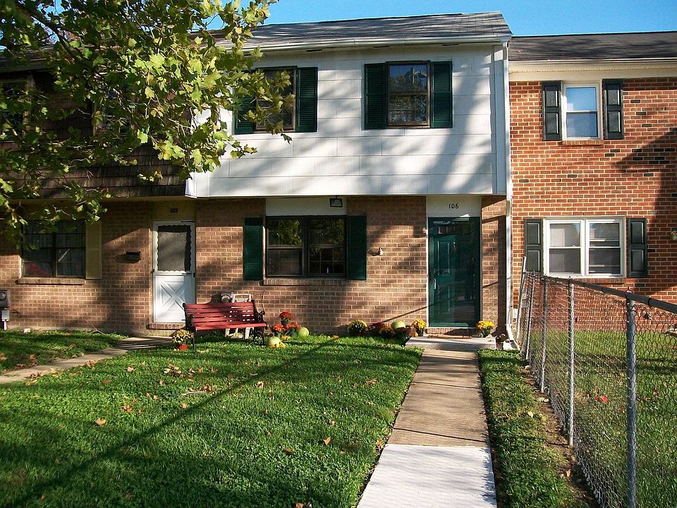 Front view of 106 Willow