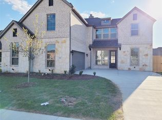 526 Clifton Ct, Midlothian, TX 76065