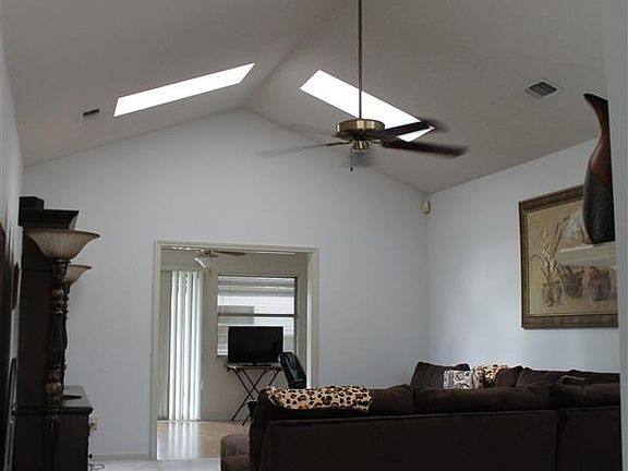 2nd image of 6416 Bellview Pines Pl