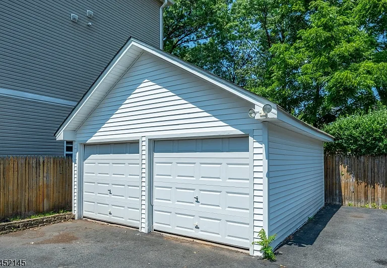 106 Broughton Ave #1 — Photo 22