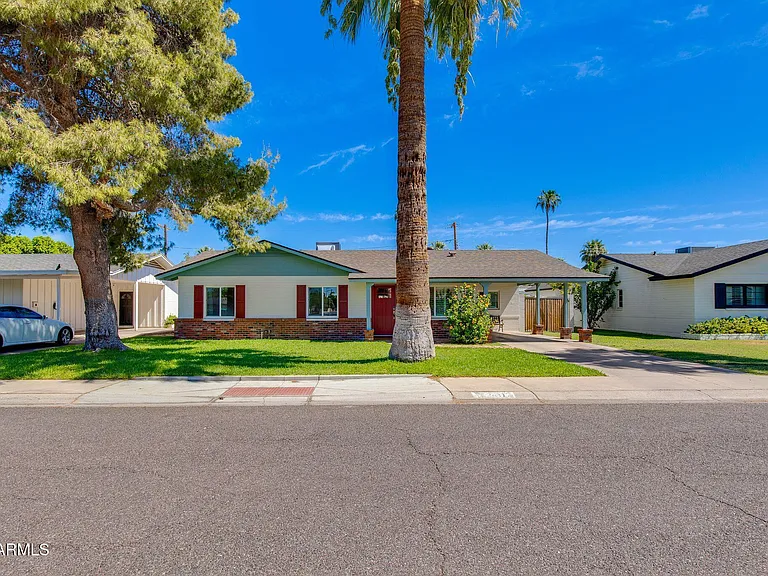 3412 E Turney Ave — Photo 1