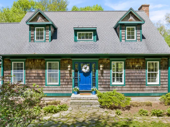 16 August Meadows, Ledyard, CT 06339