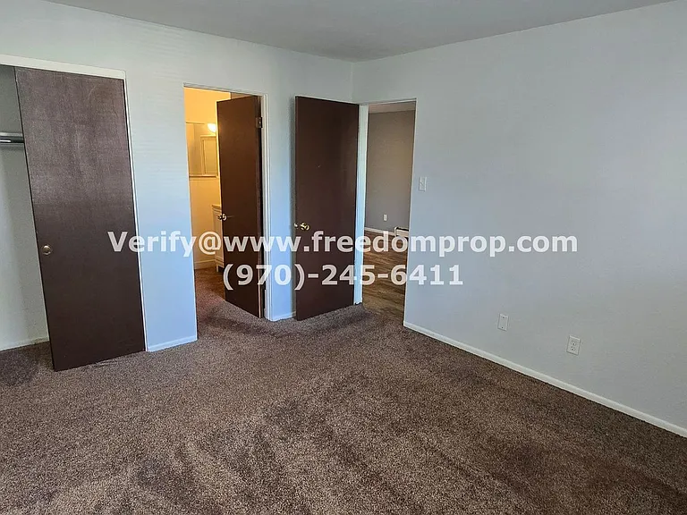 N 21st St 1300 - Chateau — Photo 16