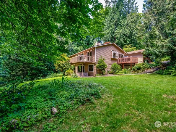 24807 SE Mirrormont Place, Issaquah, WA 98027