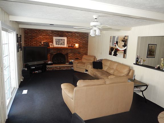 4th image of 5107 Cheswick Dr