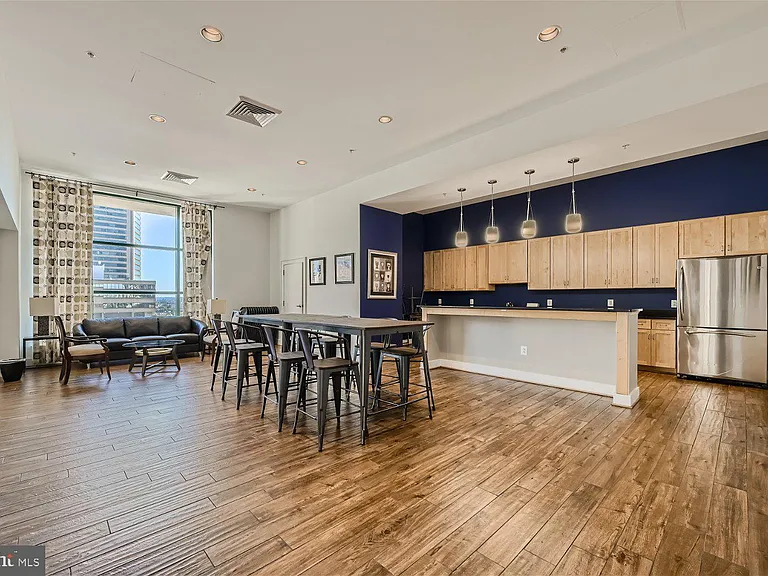 414 Water St #2302 — Photo 28