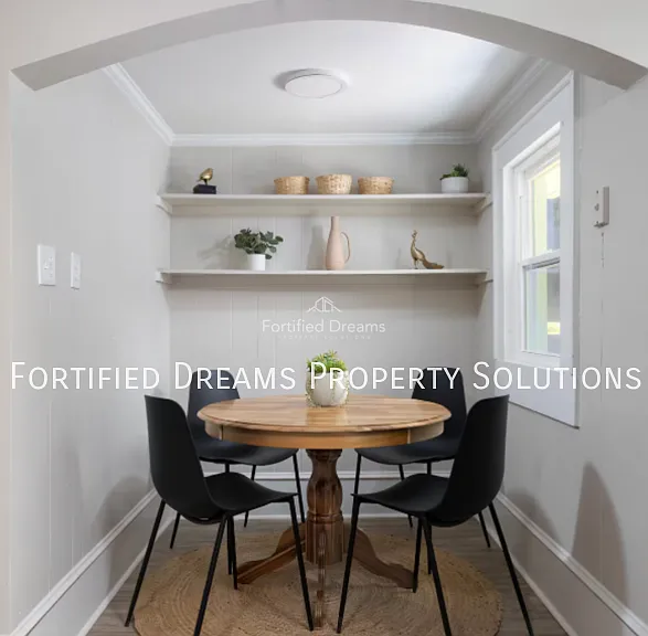 913 Hutton St — Photo 7