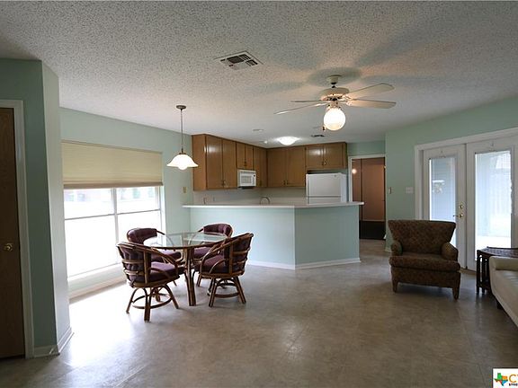 4th image of 411 Mariner Dr