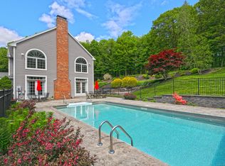 250 Wooding Hill Rd, Bethany, CT 06524