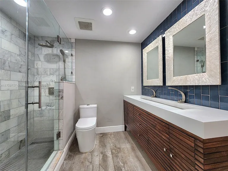 3505 S Ocean Dr #612 — Photo 32