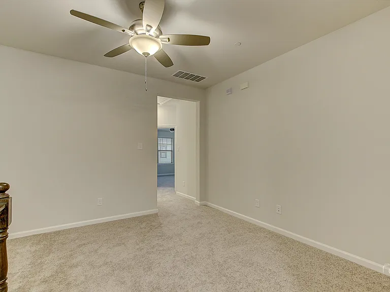 1946 Sweetwater Ln — Photo 16