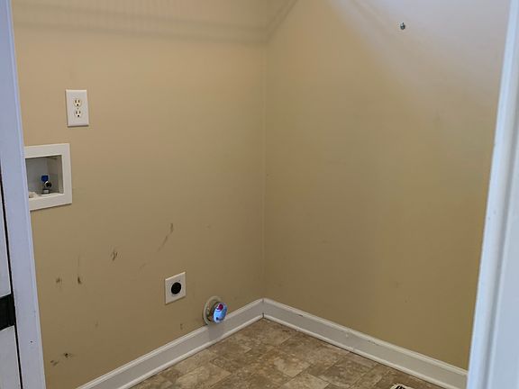 Downstairs laundry/Pantry