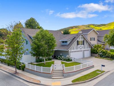 27062 Helmond Dr, Calabasas, CA, 91301