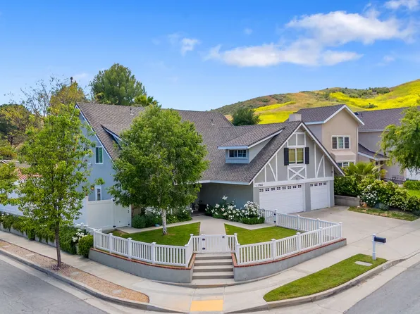 27062 Helmond Dr, Calabasas, CA 91301