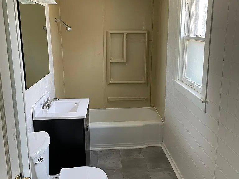 28 S 21st St #4 — Photo 7