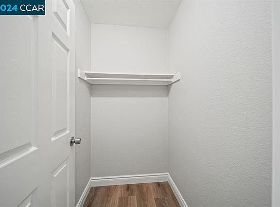 3rd image of 2939 68th Ave #1