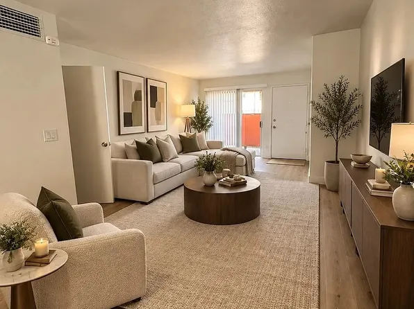 6623 Woodley Ave #107, Van Nuys, CA 91406