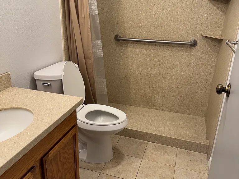 816 Mokauea St — Photo 11
