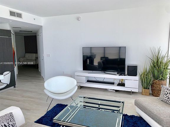 3rd image of 55 SW 9th St Unit 2706