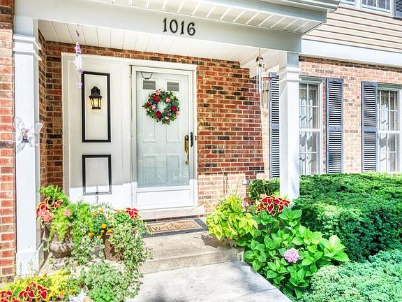 4th image of 1016 Fordham Way