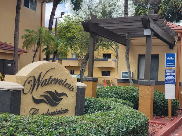 8250 SW 149th Ct APT 203, Miami, FL 33193