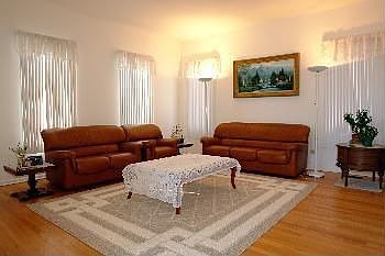 3rd image of 334 N Pondview Dr