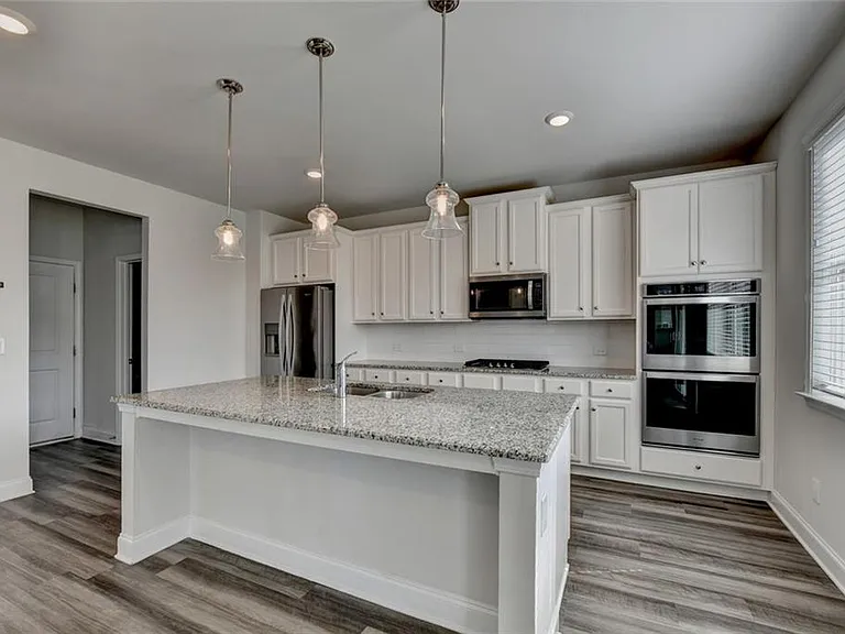 3335 Fall Branch Ln — Photo 13