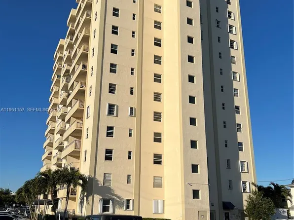 900 NE 18th Ave APT 306, Fort Lauderdale, FL 33304