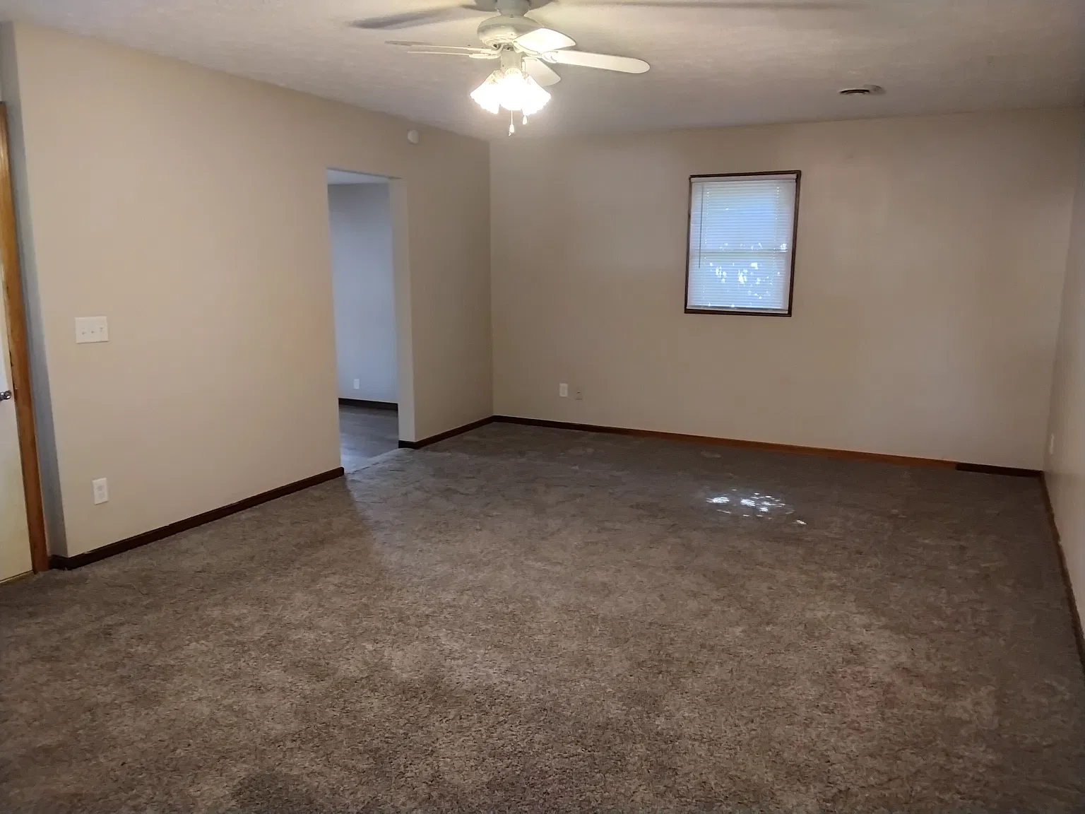 2 bed, 1232 sqft, $875 — Photo 2